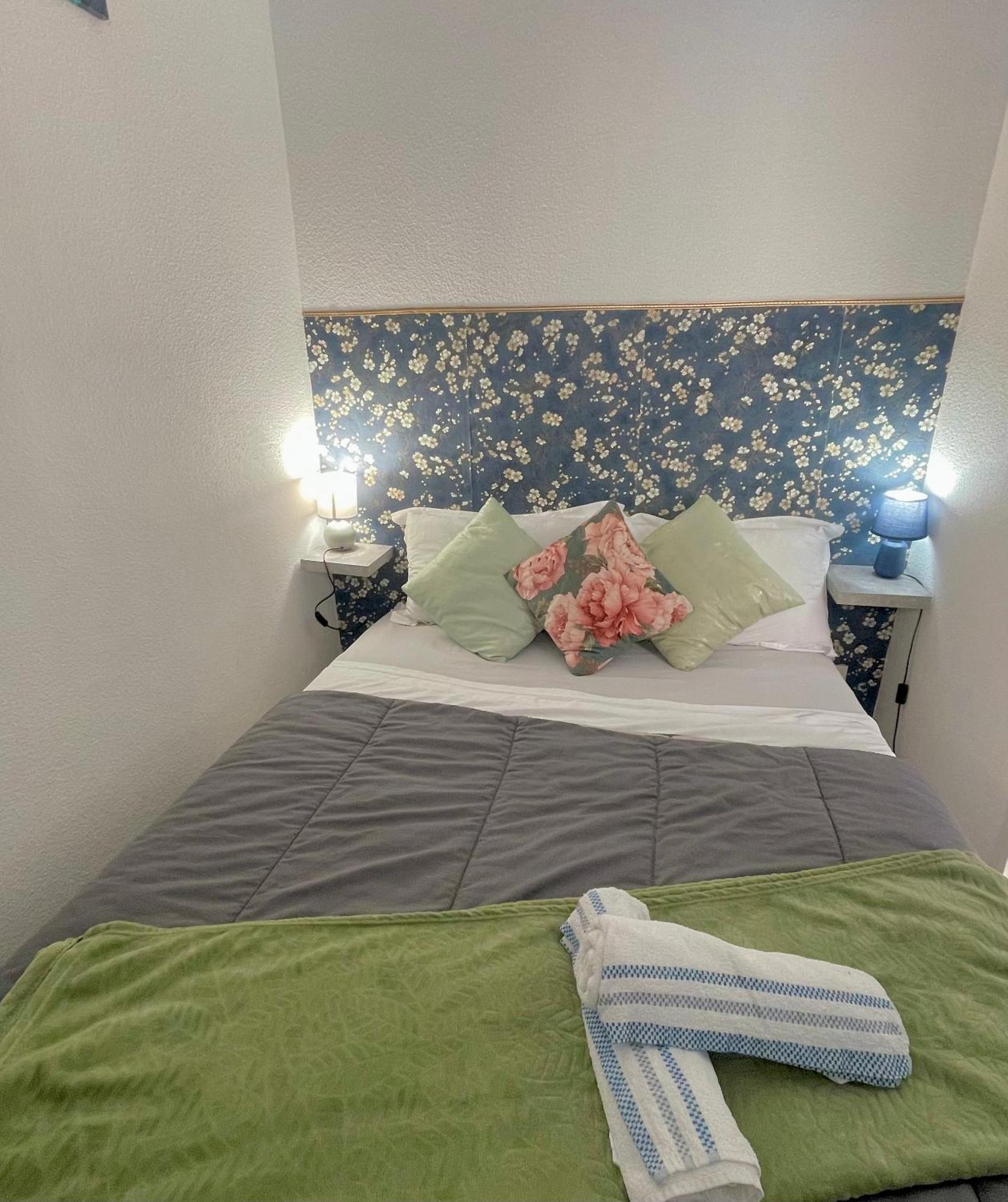Joli Appartement Avec Piscine Sete Exterior photo